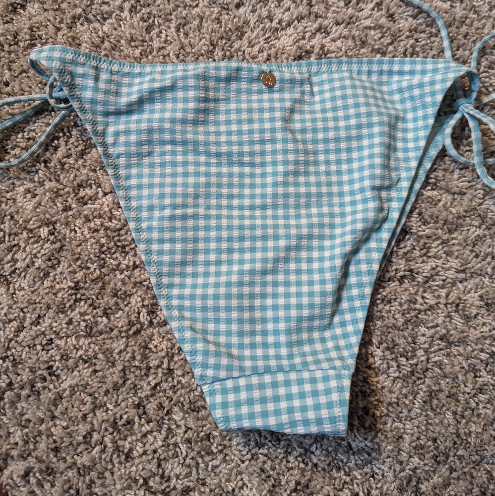5/$20 nwot Vs bikini bottom.